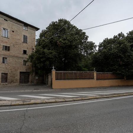 Belvedere Sulle Mura Песаро Екстериор снимка
